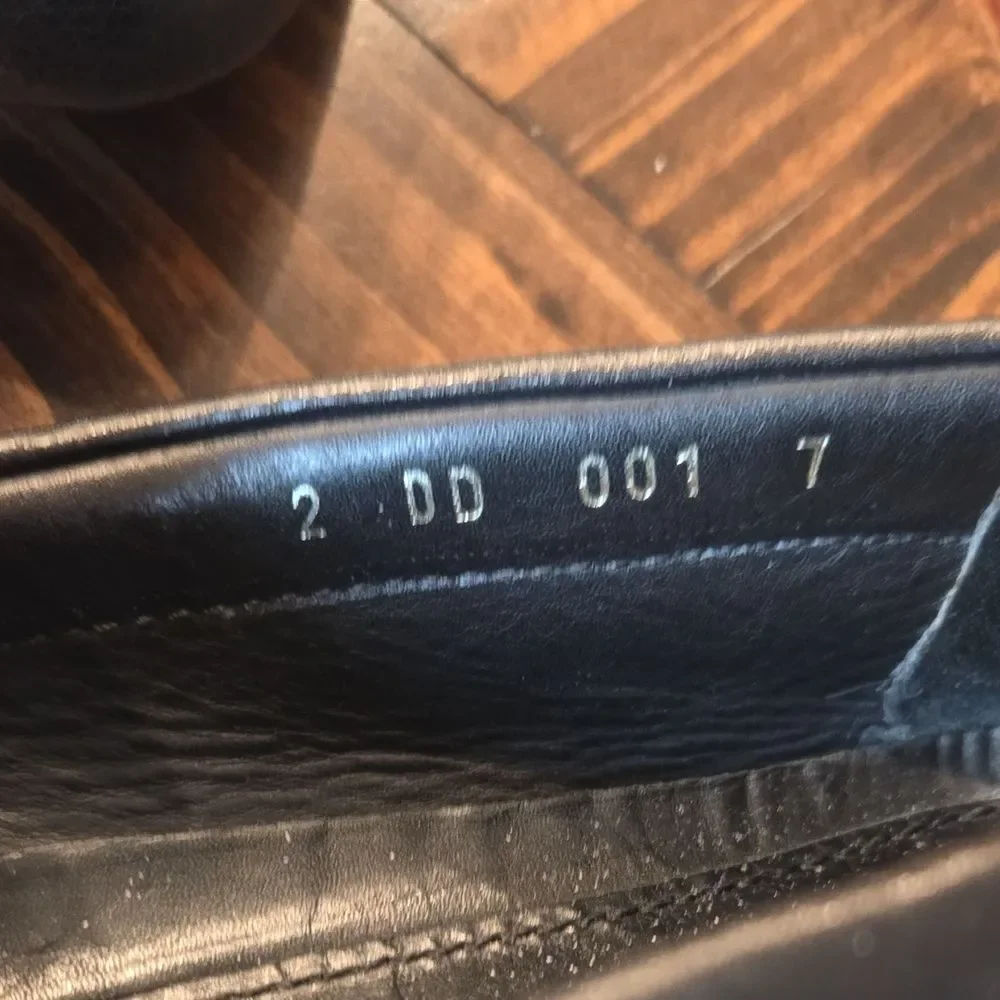 Prada Men's Textured Black Slip-On Loafers Shoes - Picture 9 of 11